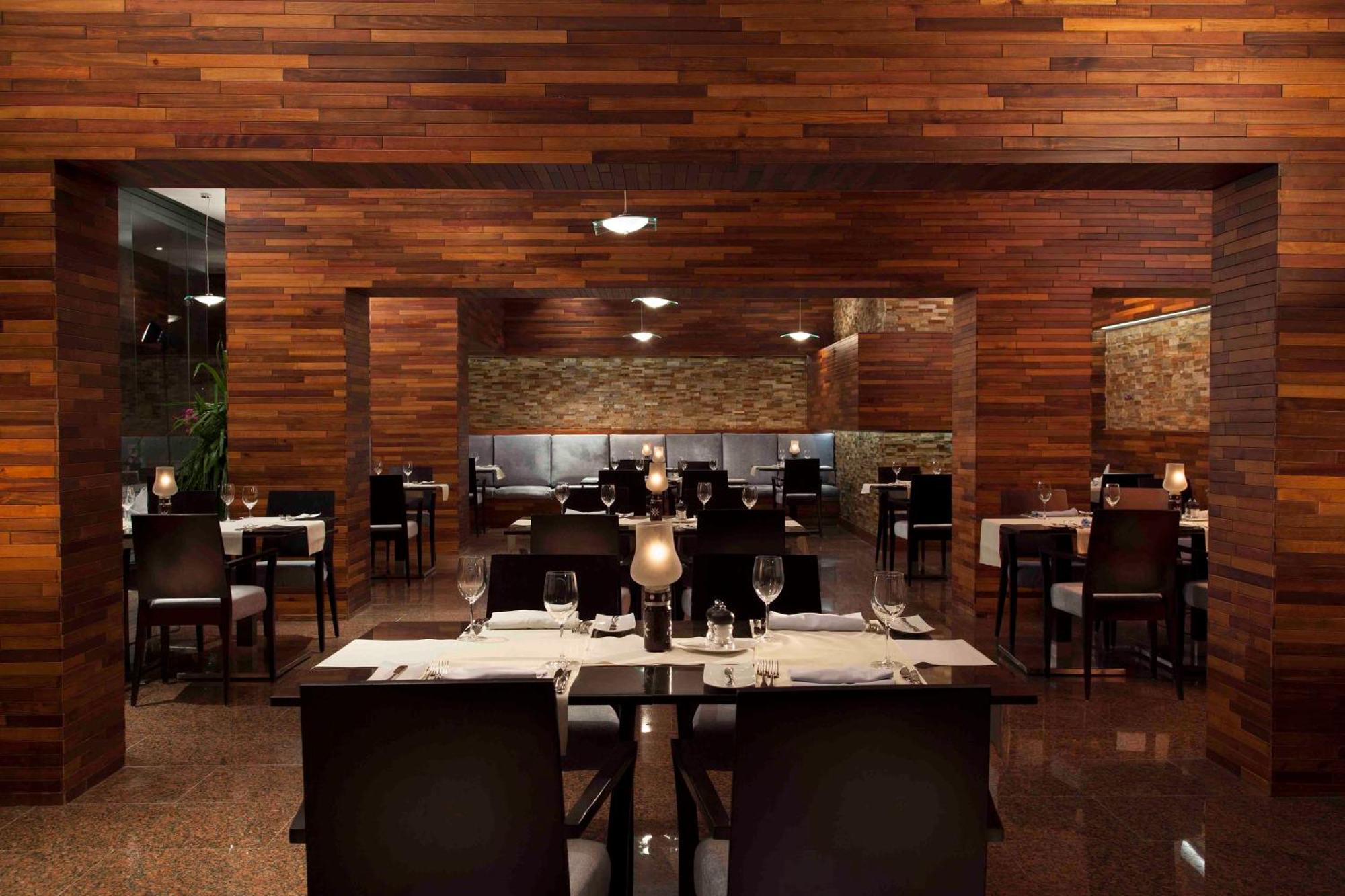 Xperience Sea Breeze Resort Sharm el-Sheikh Exterior foto Interior of the restaurant