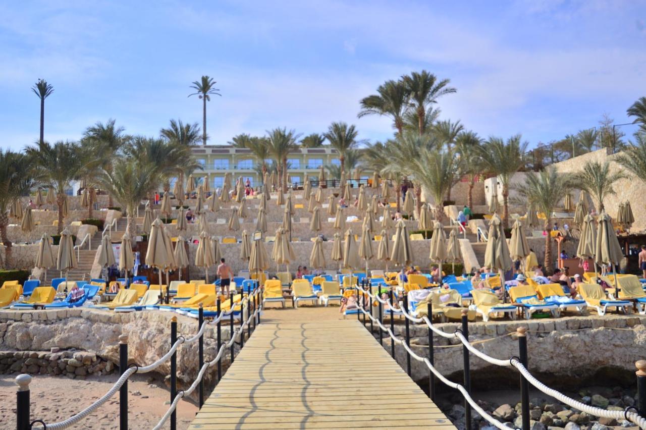 Xperience Sea Breeze Resort Sharm el-Sheikh Exterior foto The beach at the resort